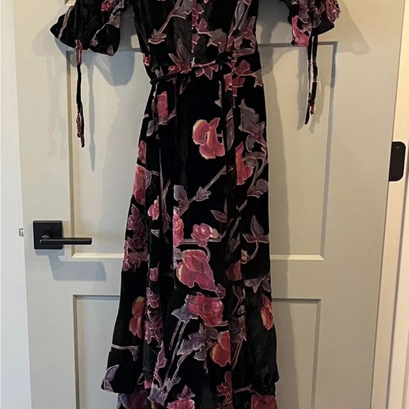 NWT Anthropologie Hutch Velvet Wrap Maxi Dress Floral Short Sleeve Vneck - Picture 6 of 7